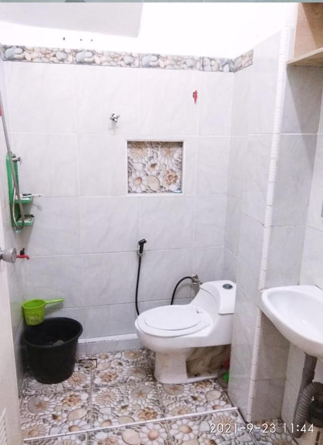 Hostel Greenkost Sintang Exteriér fotografie