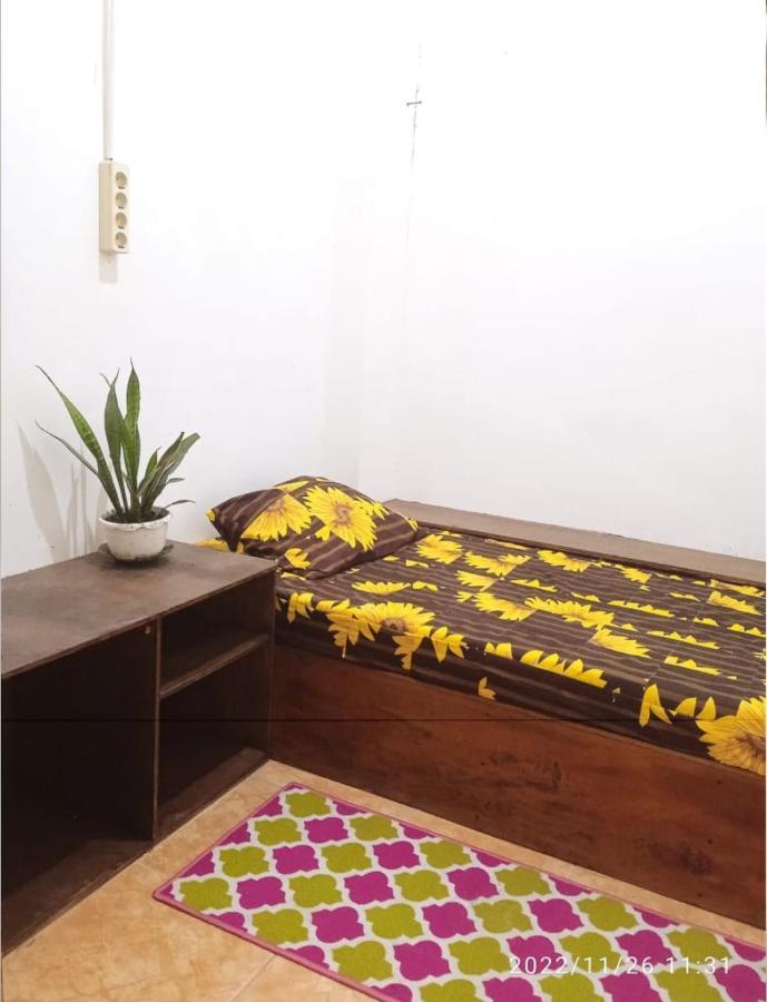 Hostel Greenkost Sintang Exteriér fotografie