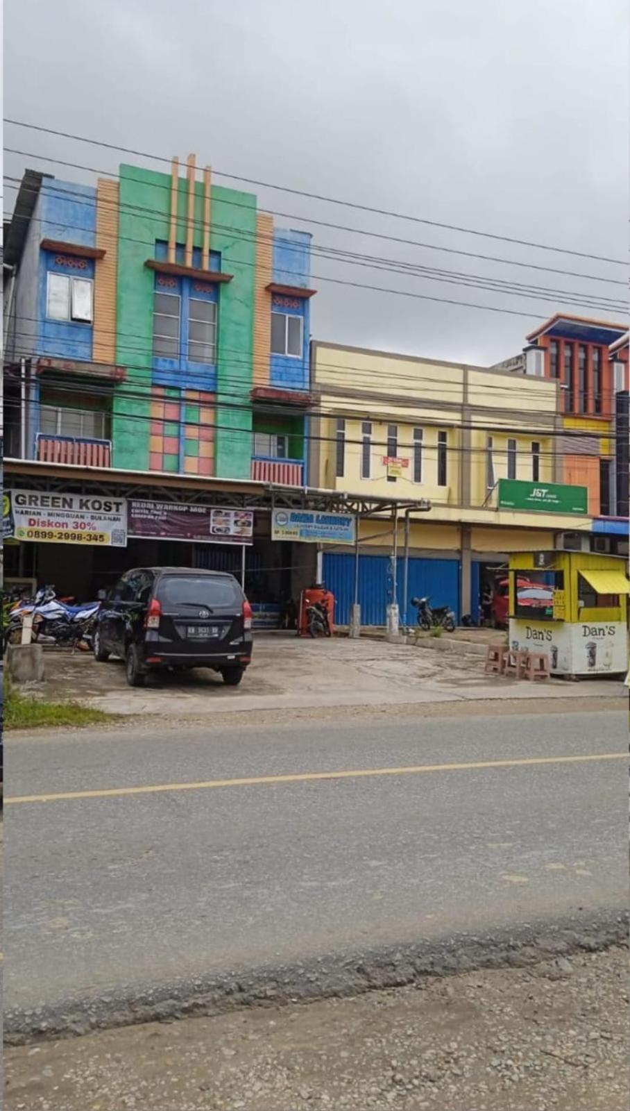 Hostel Greenkost Sintang Exteriér fotografie