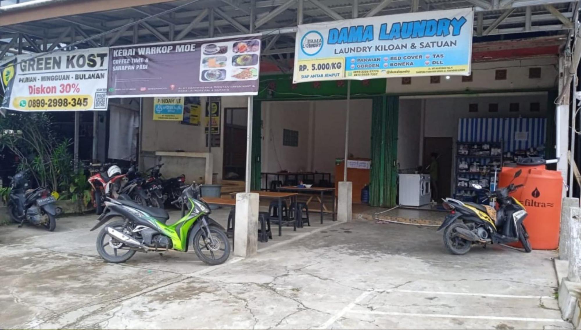 Hostel Greenkost Sintang Exteriér fotografie
